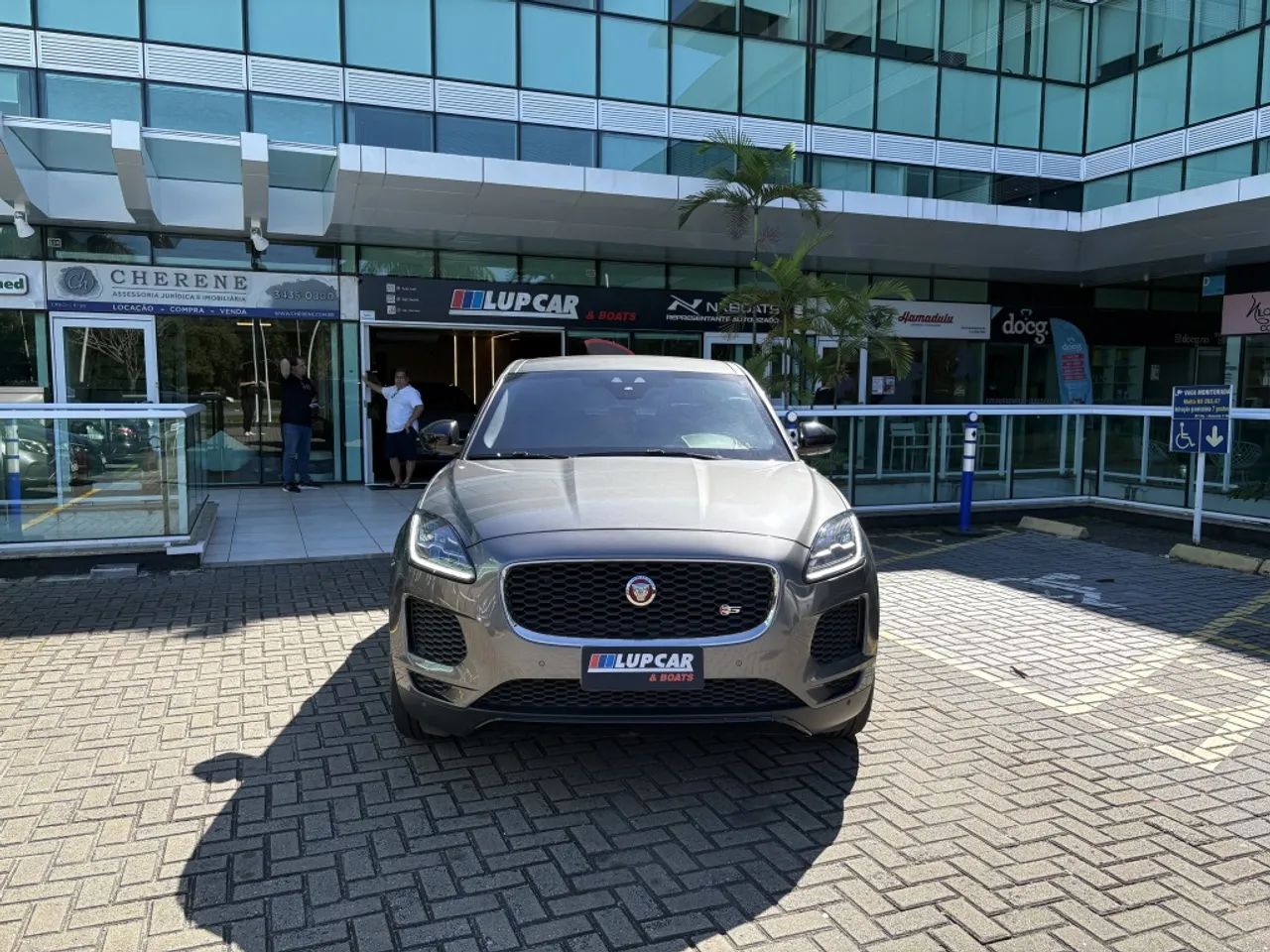 Jaguar E-Pace S 2.0 AWD 249cv Flex AUT 2019 - Foto 2