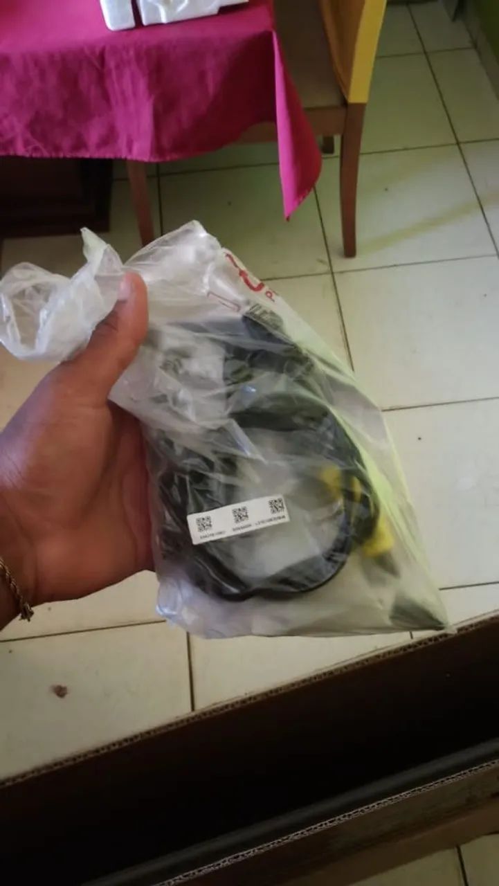 OPORTUNIDADE! SMART TV LG 55 POLEGADAS 4K UHD AI - TELA TRINCADA