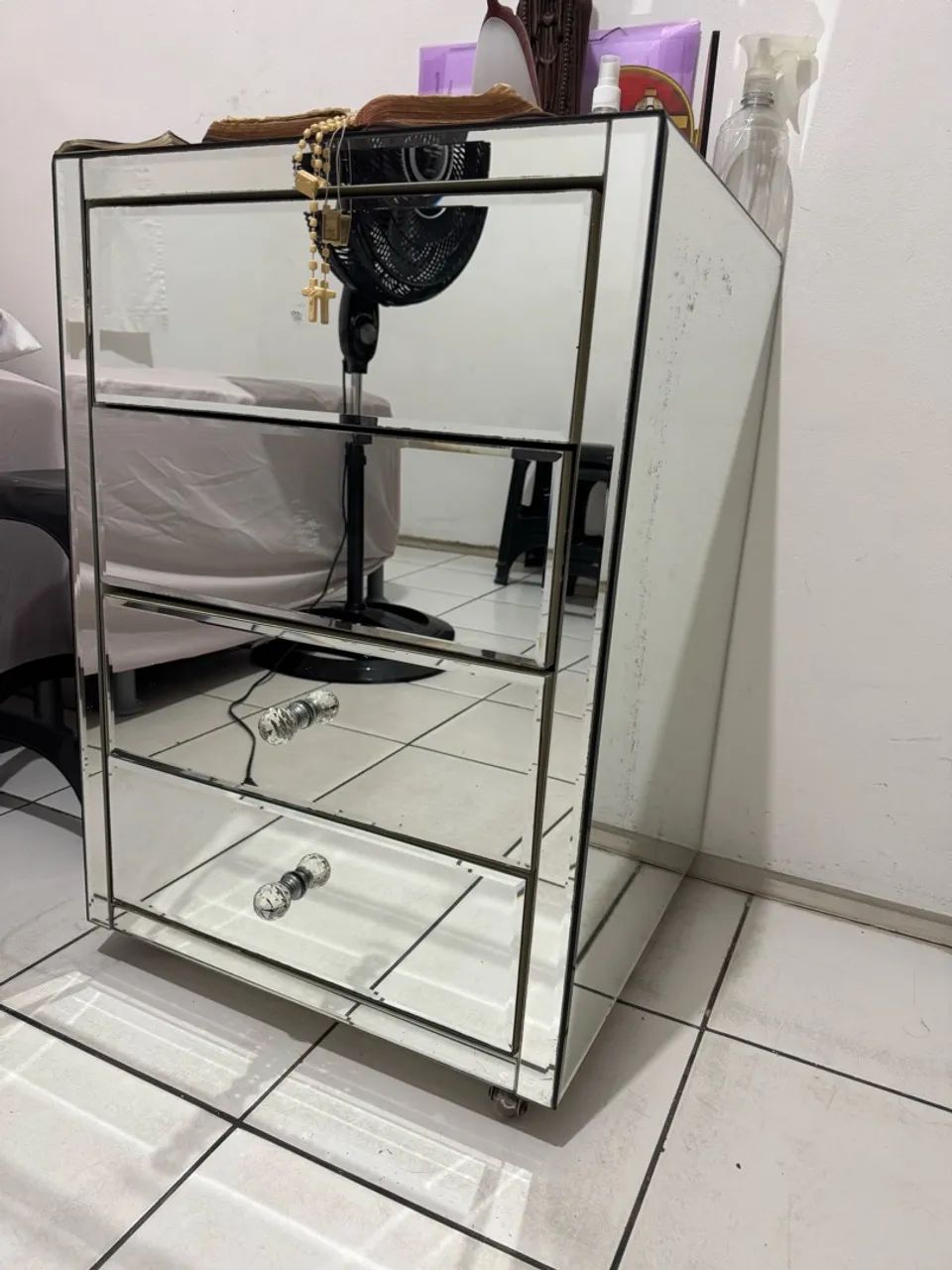 Mesinha Gaveteiro Espelhado - Foto 2
