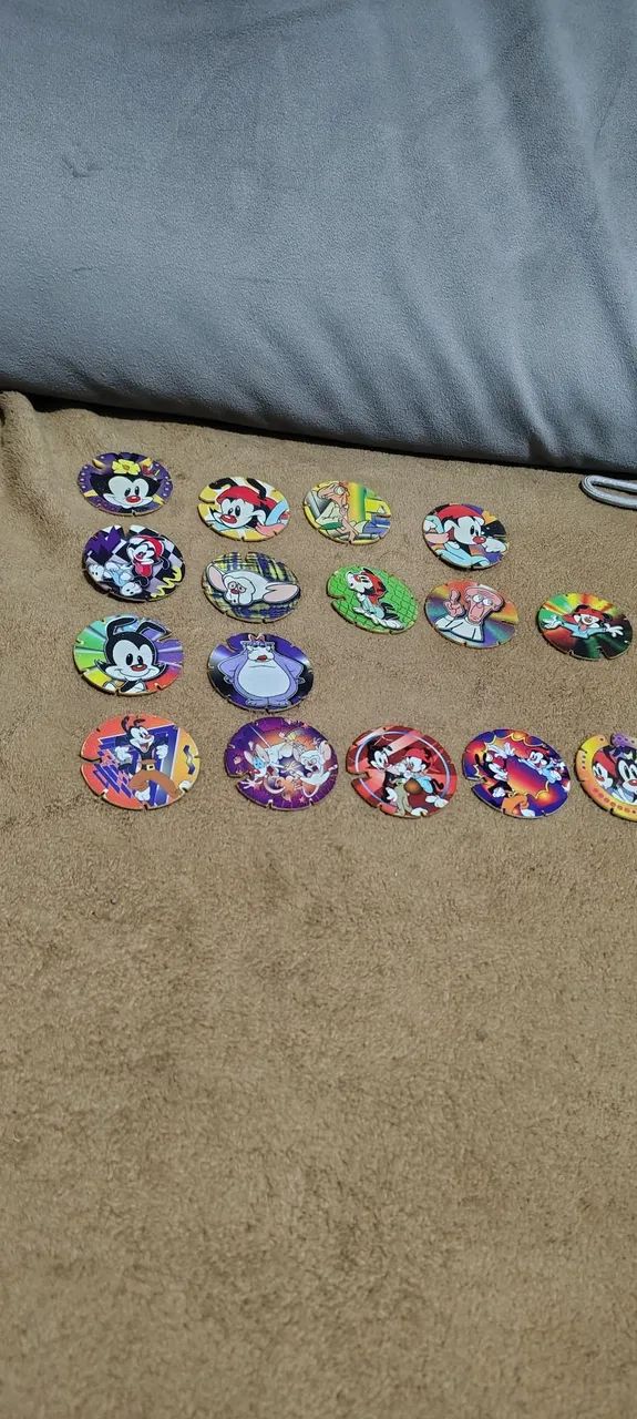 16 tazos  - Foto 4