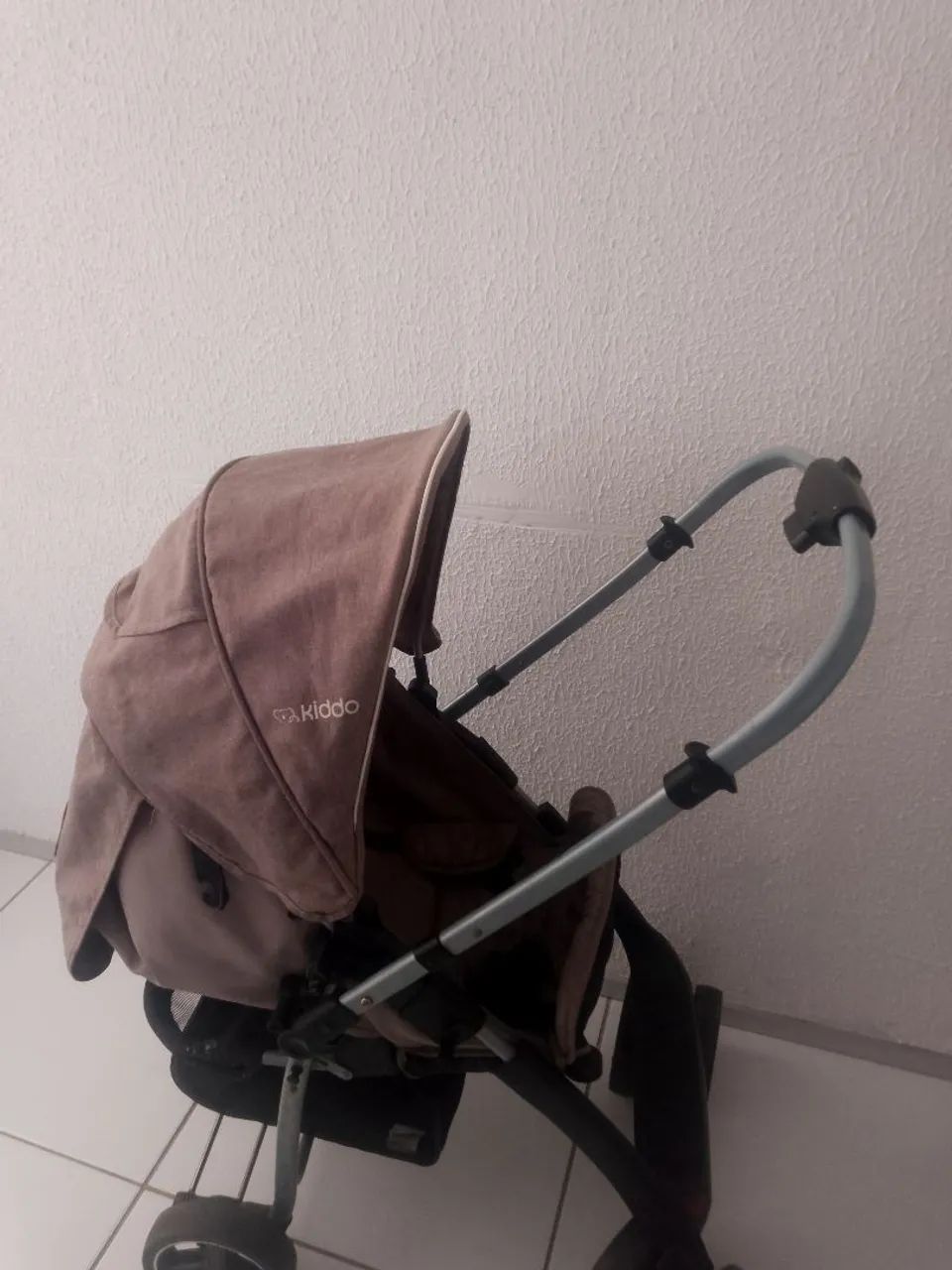 Carrinho de bebe e bebê conforto 
