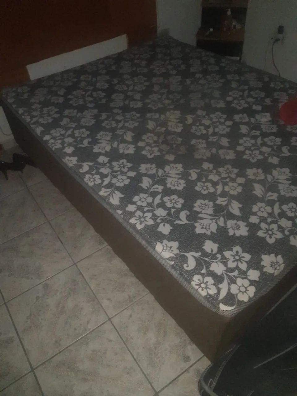 CAMA CASAL ( Somente a Base da cama) - Foto 2