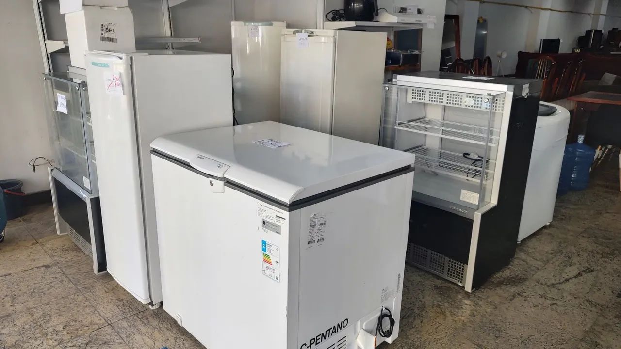 Freezer horizontal 02 tampas Esmaltec.