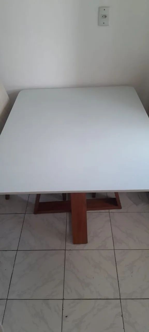 Mesa 1,20 x90 laca  off white com vidro. - Foto 3