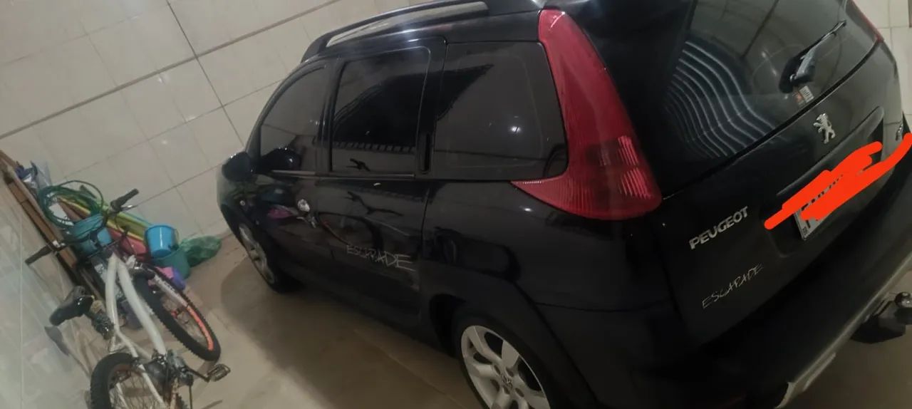 Peugeot 207 207 SW ESCAPADE 1.6 16V Flex 5p 2011