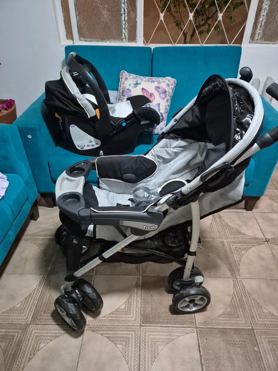 Carrinho de bebê e bebê conforto  (Chicco) - Foto 4