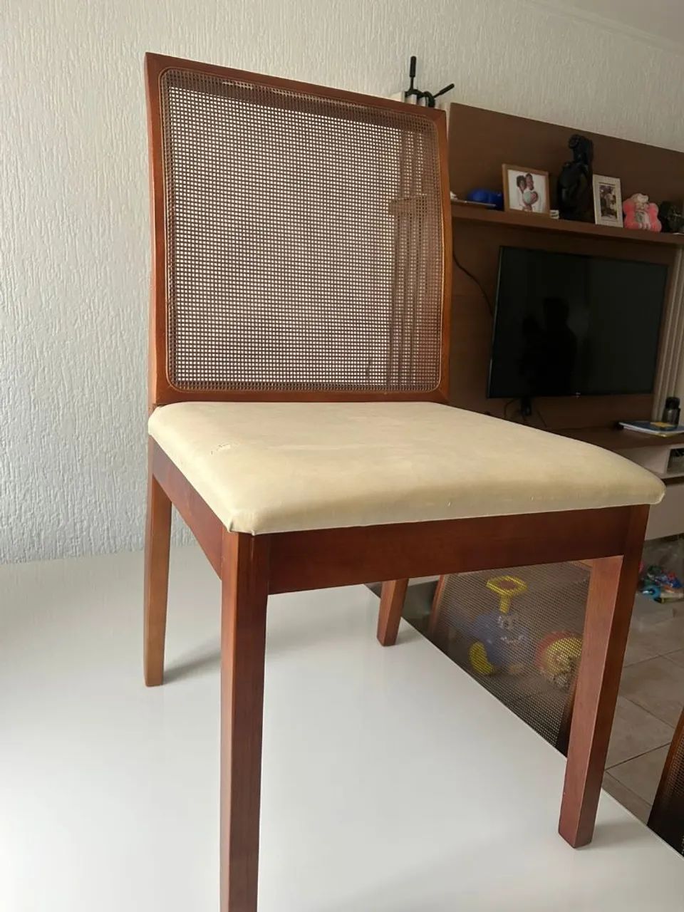 Mesa retangular e cadeiras  - Foto 3