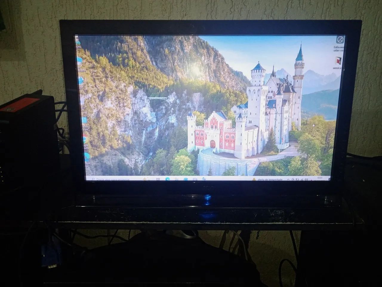 Monitor tv led  LG 22 polegadas completa 