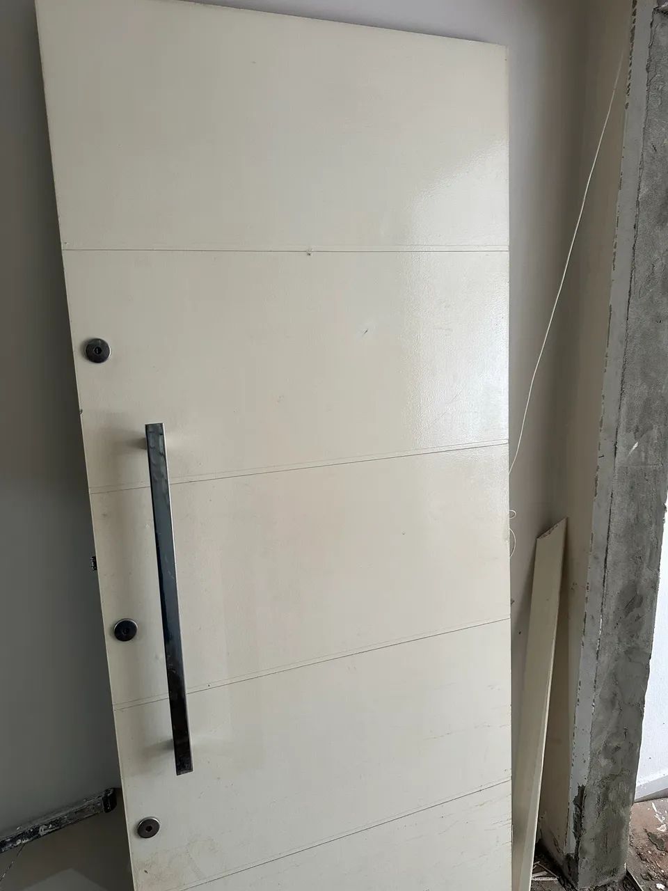 Porta de madeira pintada 2,10 x 0,90 - Foto 2