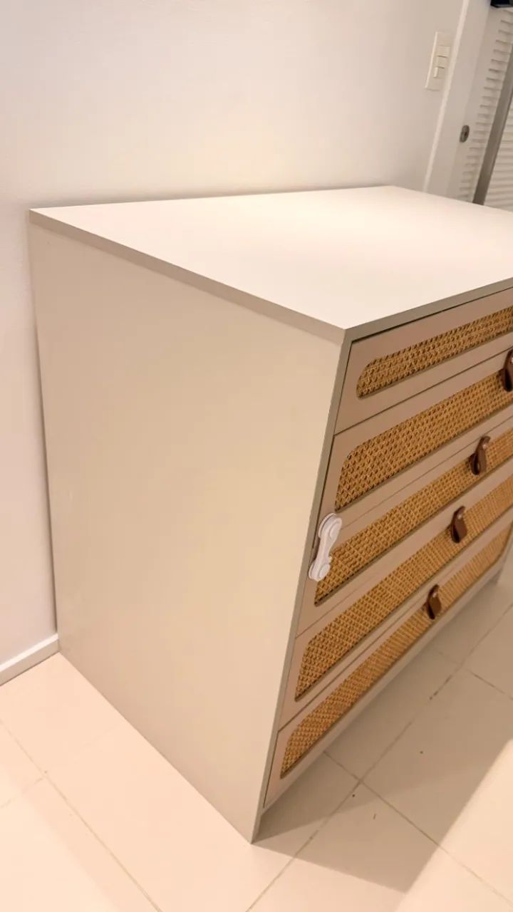  Cômoda planejada em MDF com palhinha  - Foto 4