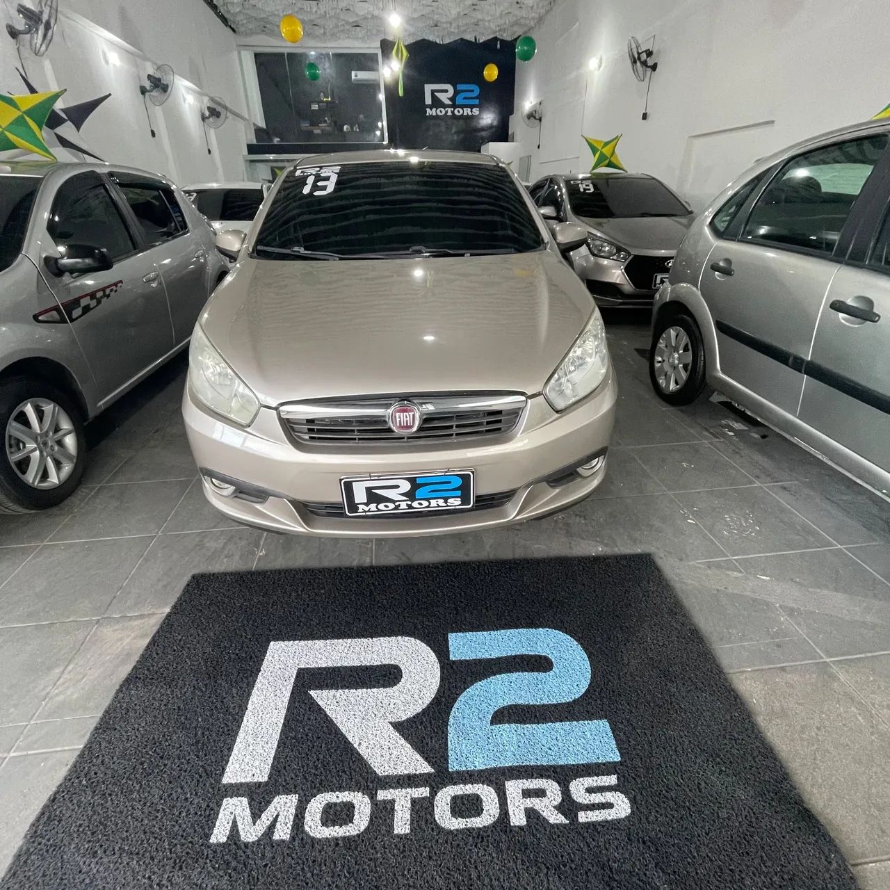 Fiat Grand Siena ESSENCE 1.6 FLEX 16V 2013