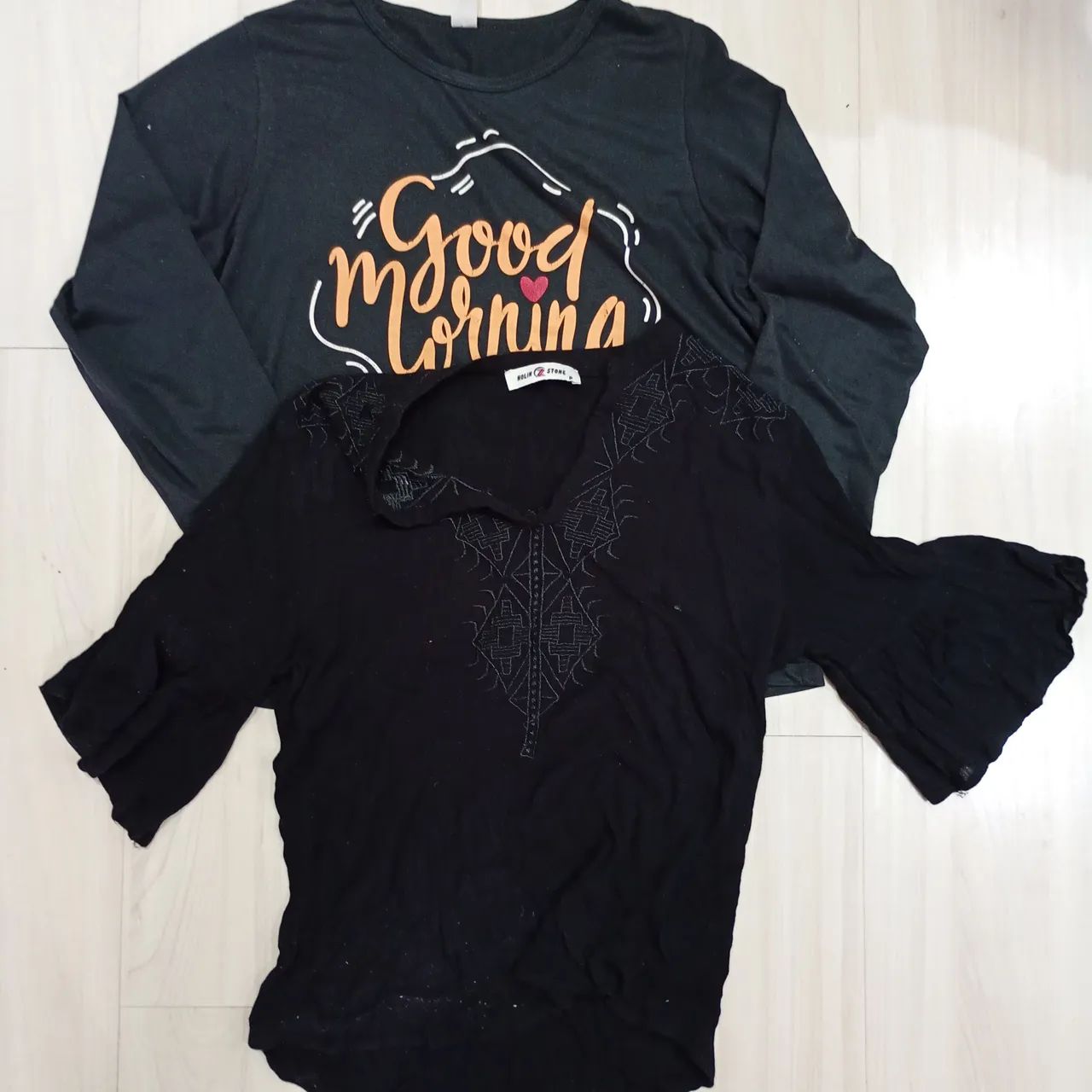 Lote com 9 roupas feminina tamanho P - Foto 4