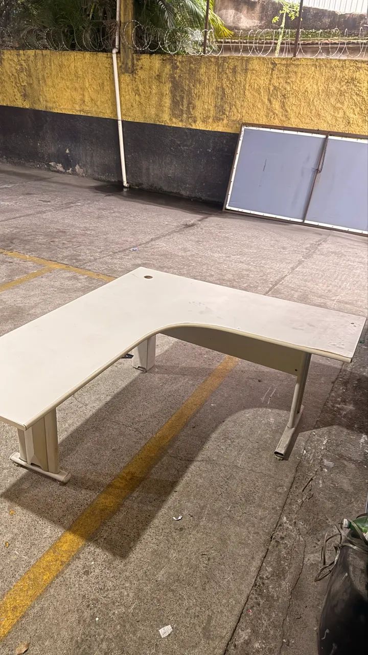 Mesa escritório em L - Foto 2