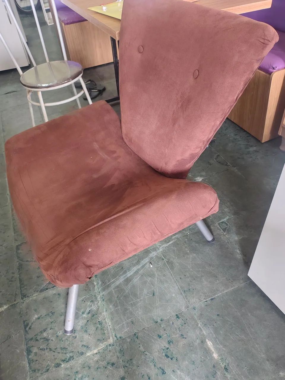 Poltrona marrom 65153857734530121