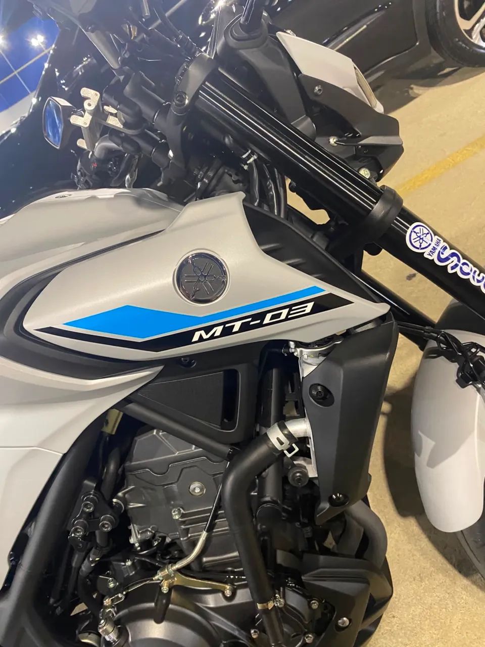 Moto MT03 - Foto 3