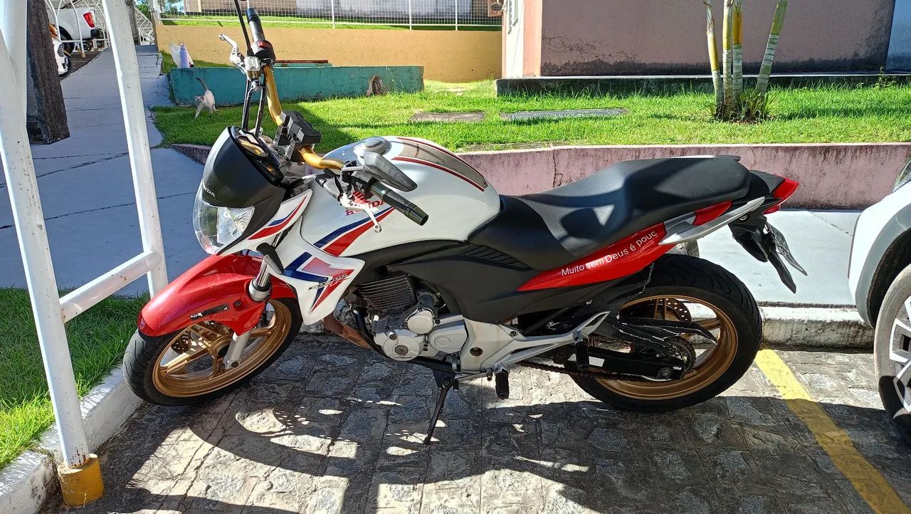 CB 300 muito conservada.  - Foto 2