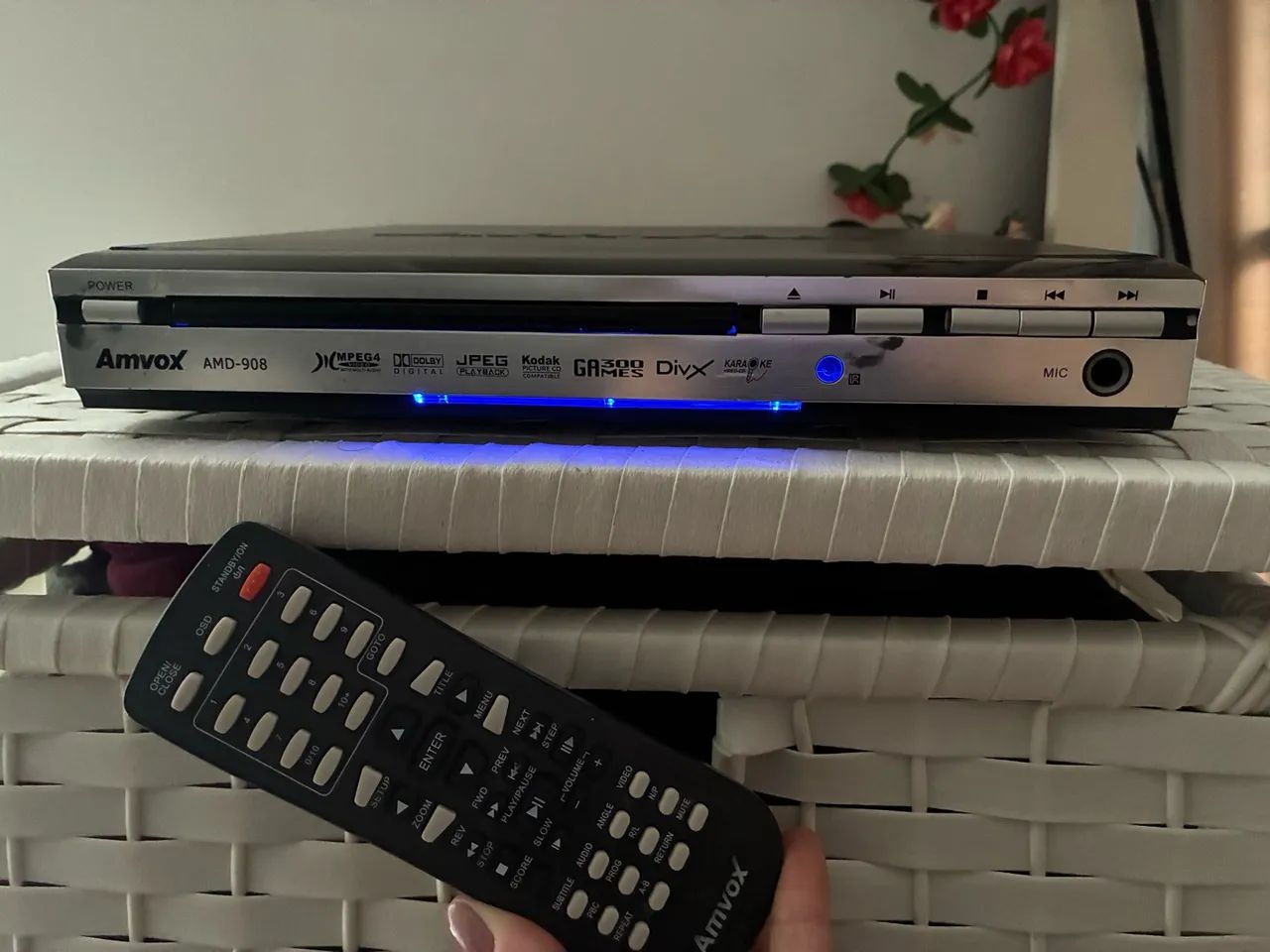 DVD Player Amvox AMD-908, função Karaokê compatível com DVD/CD, MP3, JPEG, MPEG4 e DivX - Foto 3