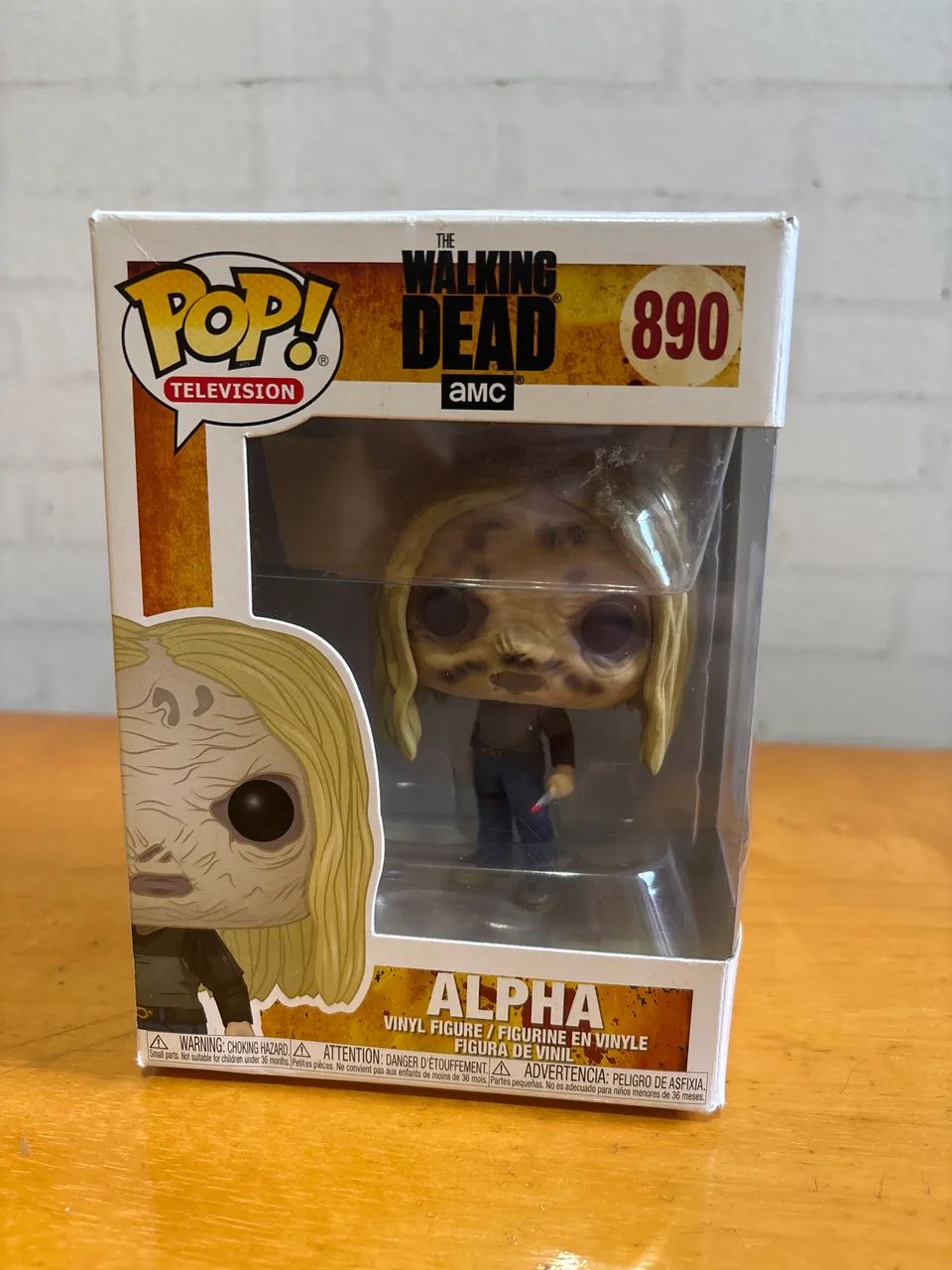 Funko Pop! Alpha #890 - The Walking Dead (com máscara)