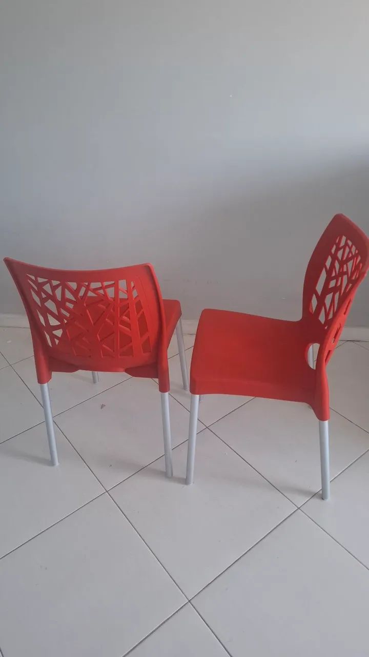 Cadeiras de plástico OPORTUNIDADE! - Foto 4