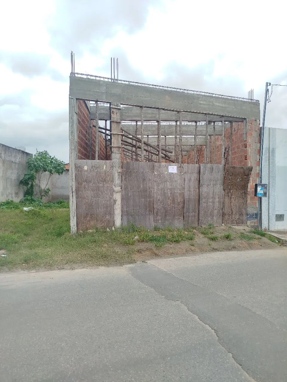 Garagem comercial em construção  - Foto 2