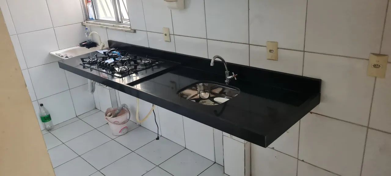 Pias, Bancadas e Lavatórios Sob Medida
