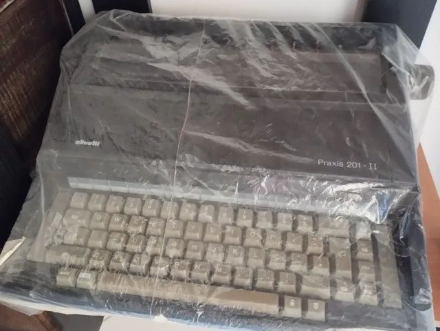 Olivetti Praxis 201-ll