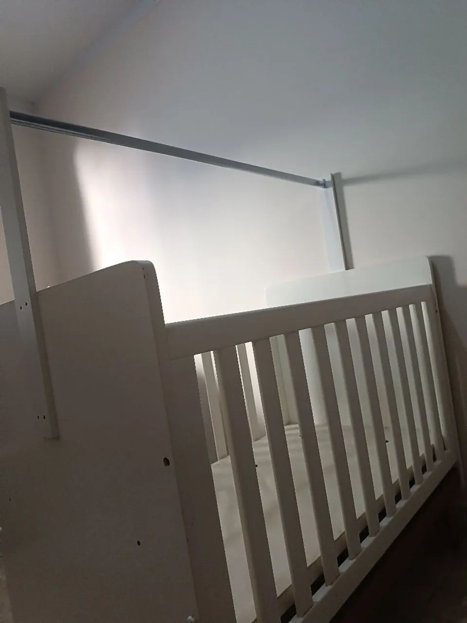 Berço retro matic MDF regulável vira caminha