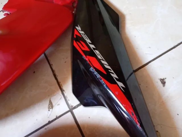 Vendo carenagens da cb 300 f