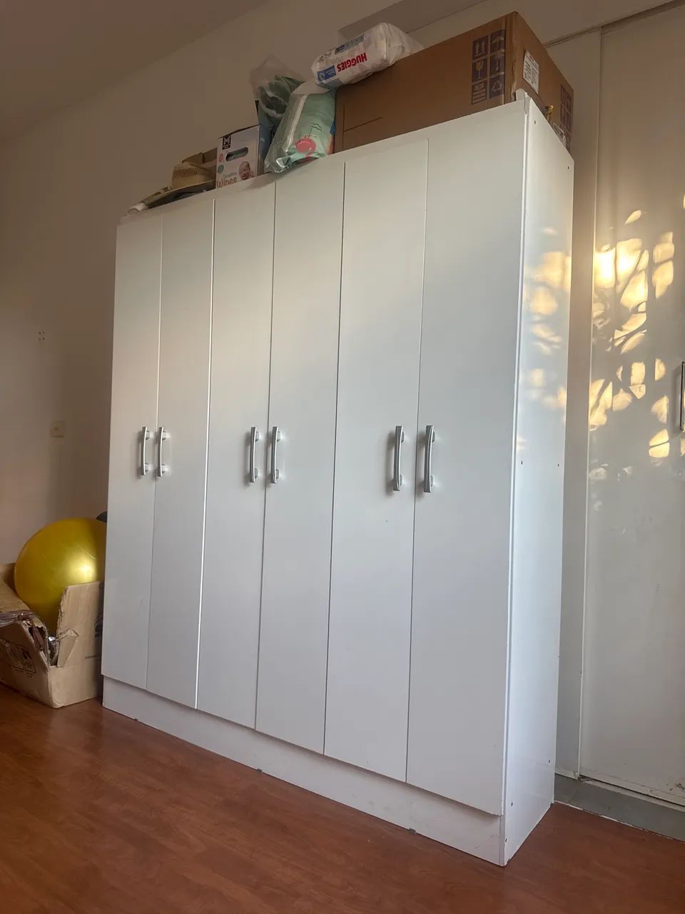 Guarda roupa novo