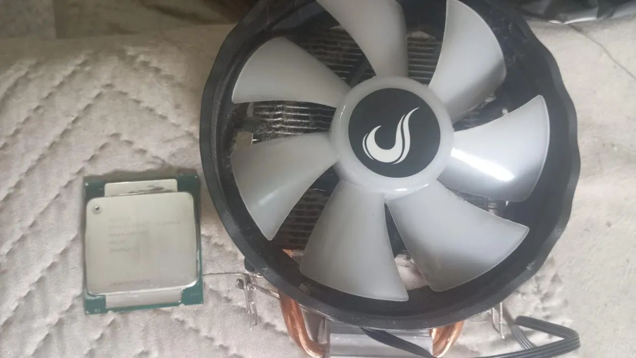 Xeon 2690 v3 + Air cooler