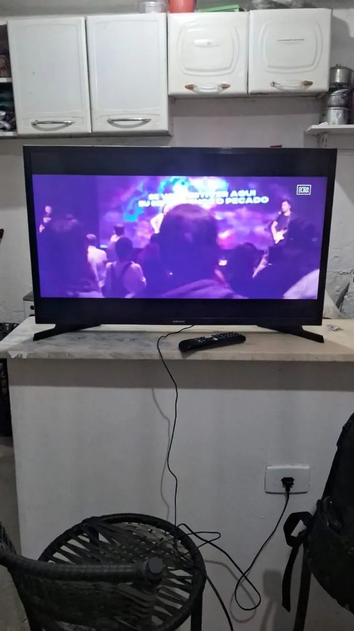 Smart TV 32 polegadas Samsung semi nova