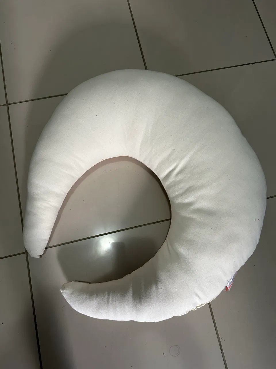 Almofada de Amamentação Yogi Baby com capa Nude - Foto 2