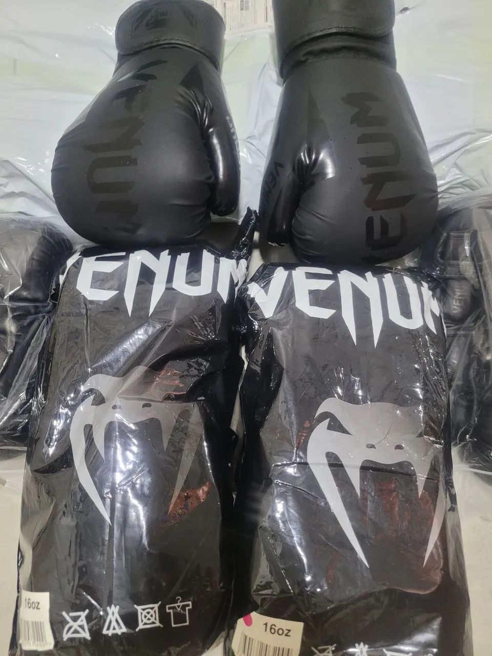 Luvas de boxe 16 oz novas - Foto 2
