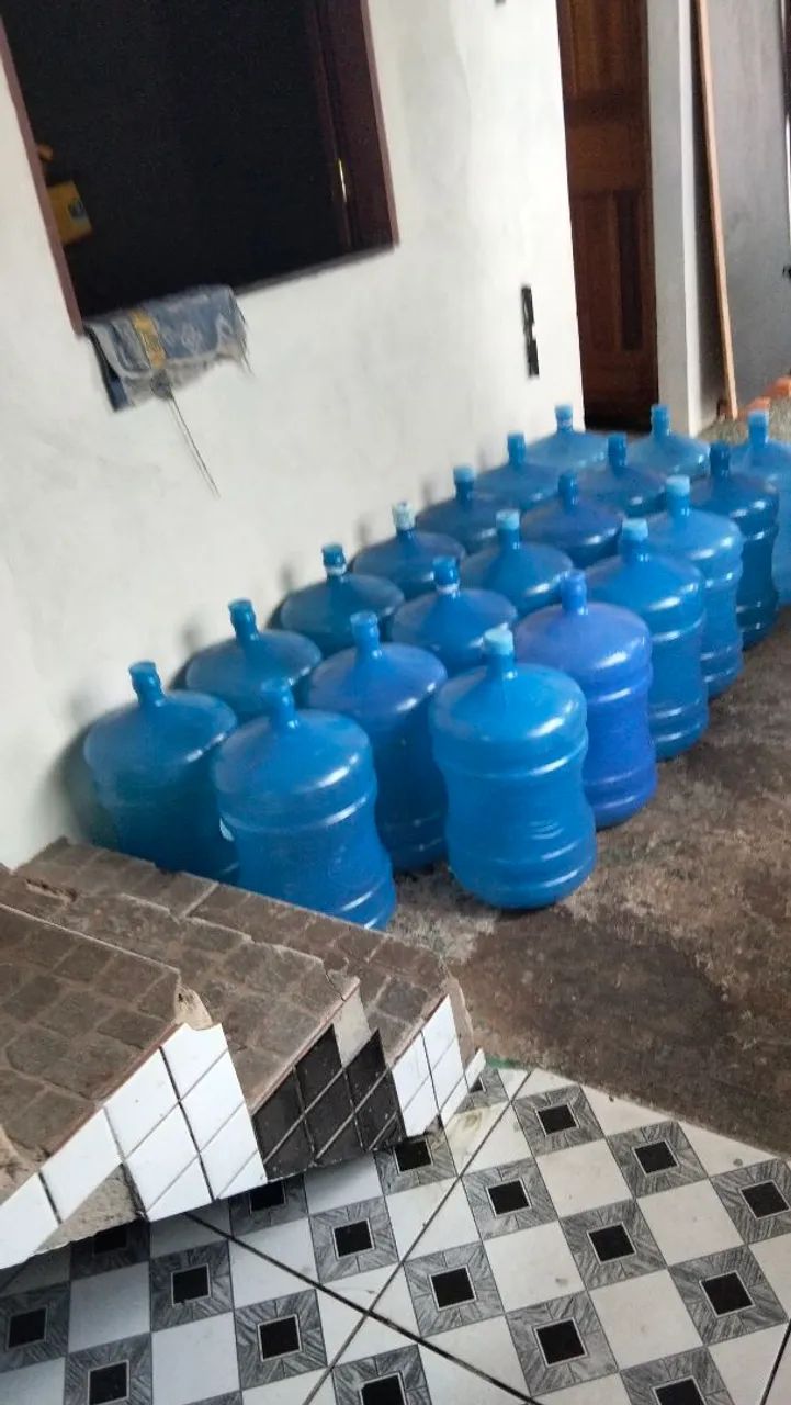 Vendo 20 garrafão de água  - Foto 2