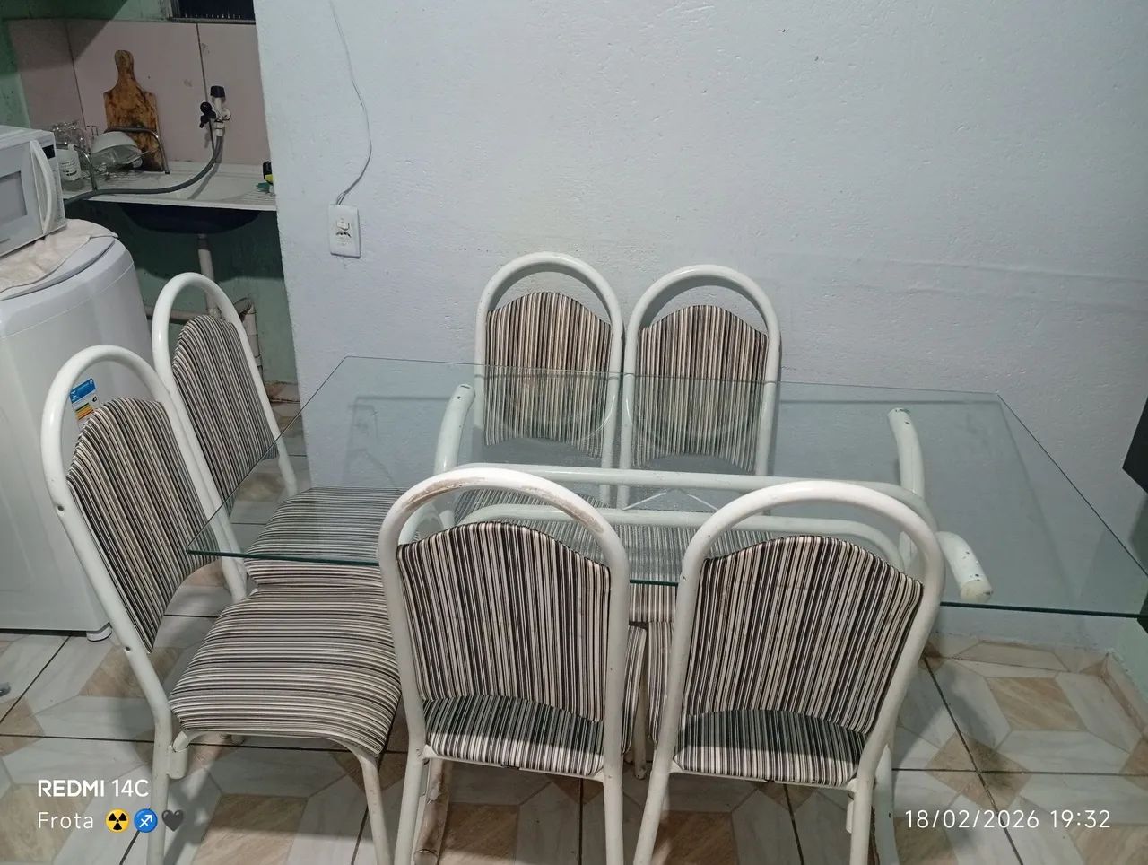 Mesa retangular de 6 lugares 