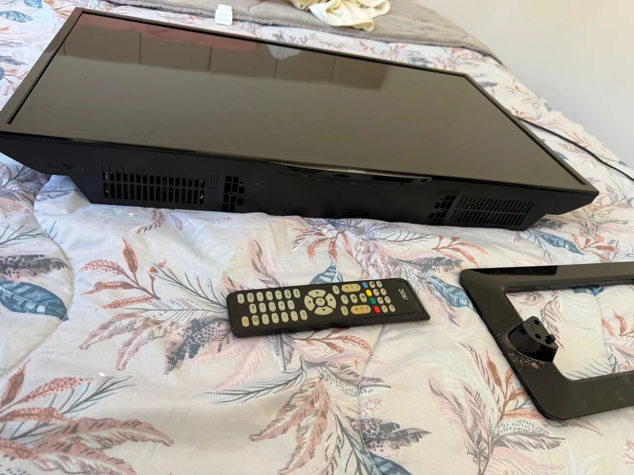 Tv 32 polegadas de LED com controle remoto  - Foto 3