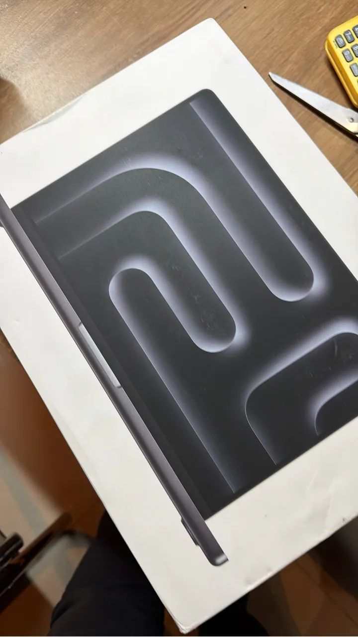 MacBook Pro M5 24GB | 1TB