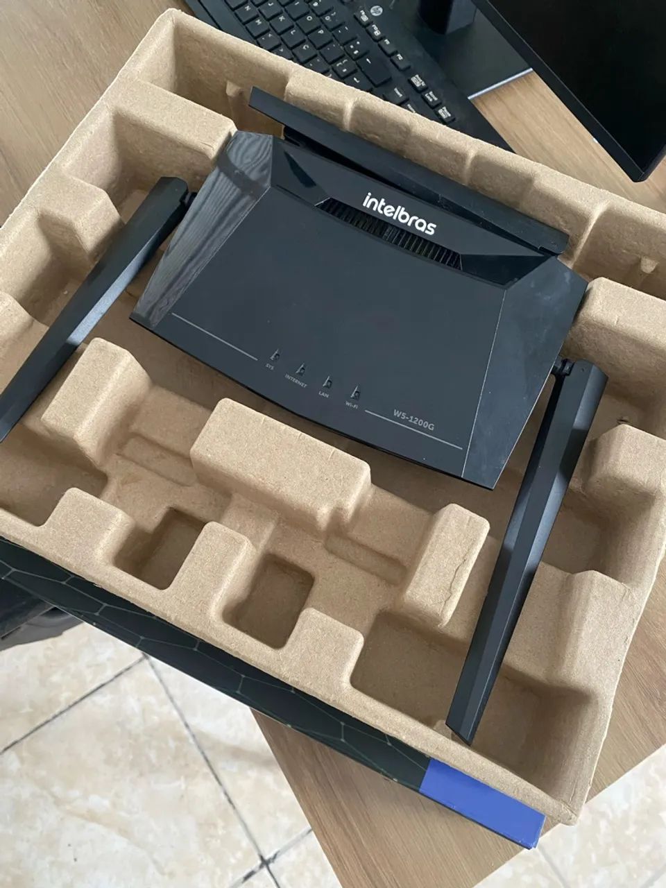Roteador Wi-Fi Intelbras AC1200