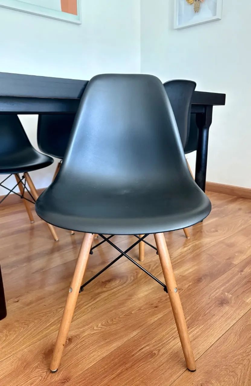 Mesa França com base de Madeira maciça + 6 cadeiras Eames Eiffel - Foto 2