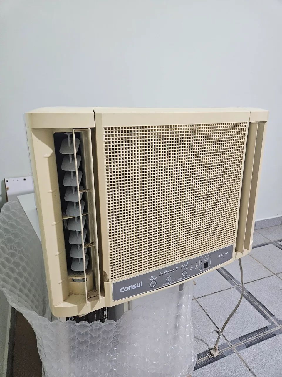 Ar Condicionado de Janela Consul 7500 BTUs Digital (Com Controle) - Gelando Muito!