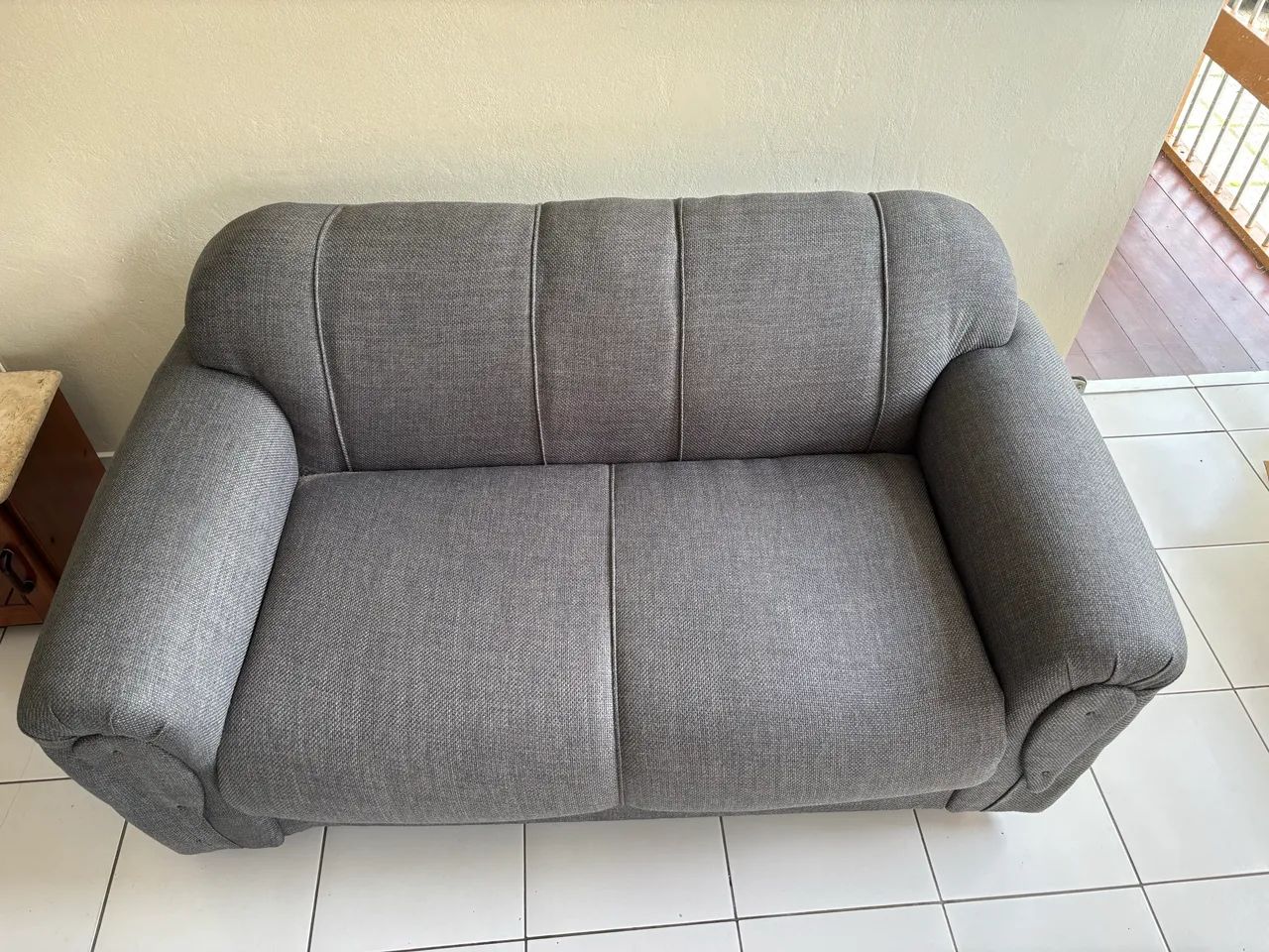 Vendo sofá de dois lugares