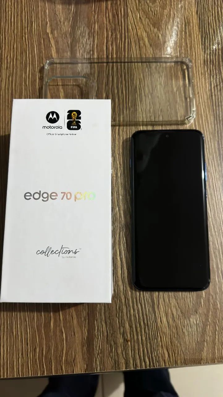 Edge 70 Pro 256 GB seminovo