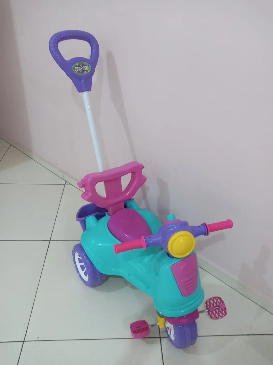 Triciclo Infantil Maral Avespa 2 em 1 Passeio<br><br><br><br>