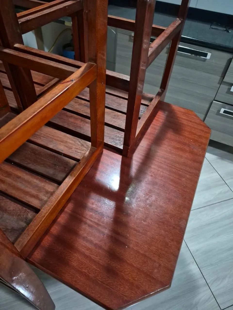 Mesa de madeira maciça  - Foto 3