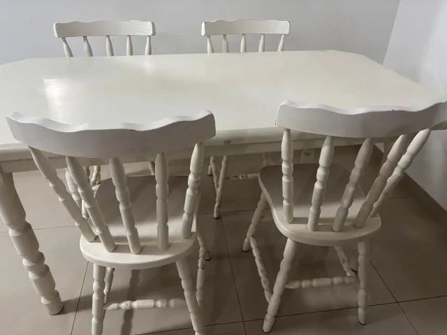 Mesa de Madeira Branca com 4 cadeiras - Foto 4