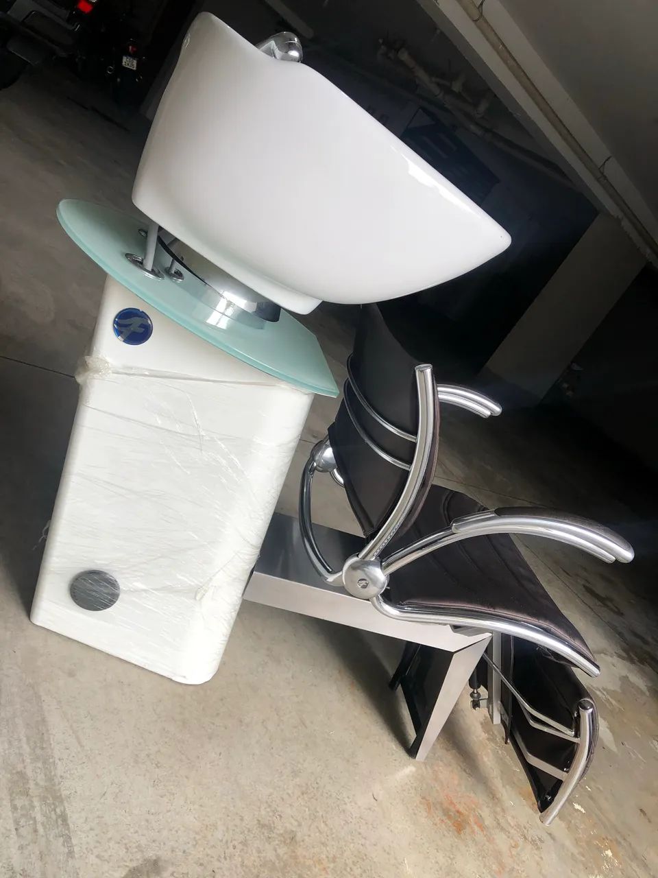 Lavatório Ferrante seminovo 