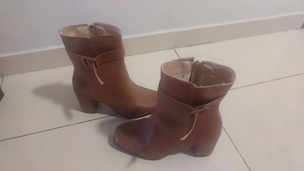 Botas super conservadas! - Foto 4