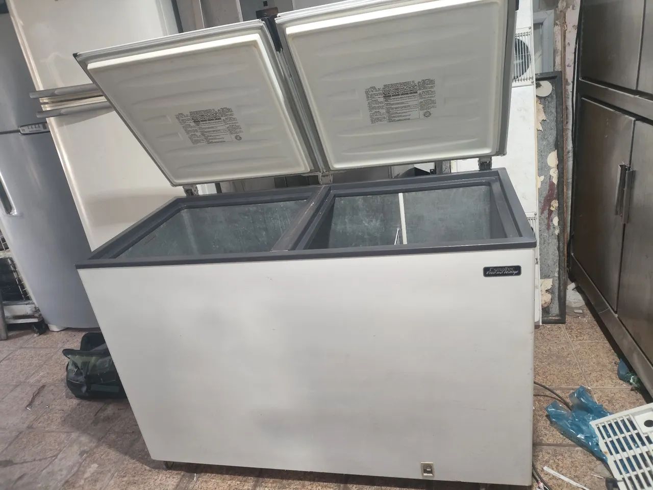 Freezer Esmaltec