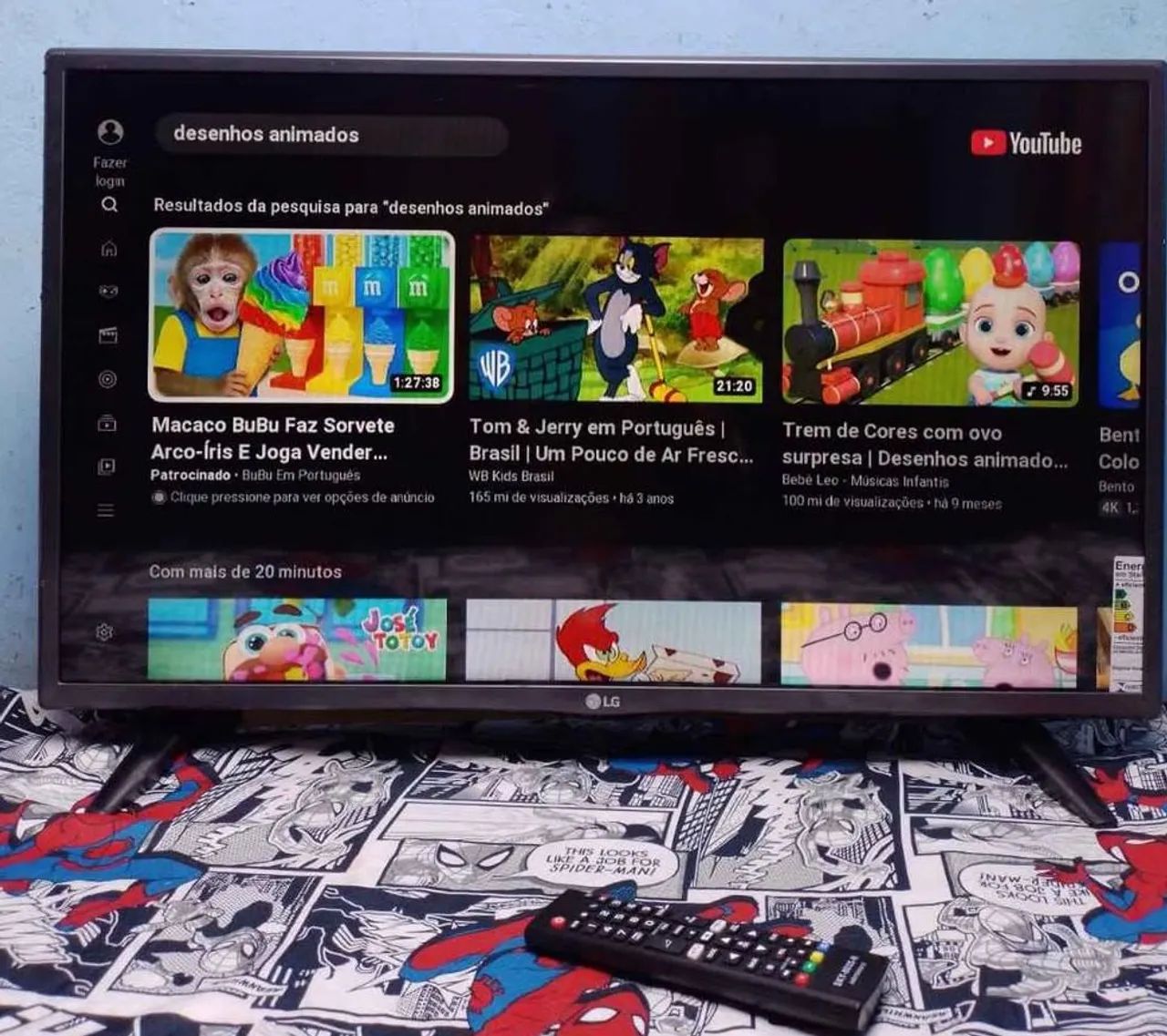 Smart Tv LG de 32 polegadas pezinhos e controle  - Foto 4