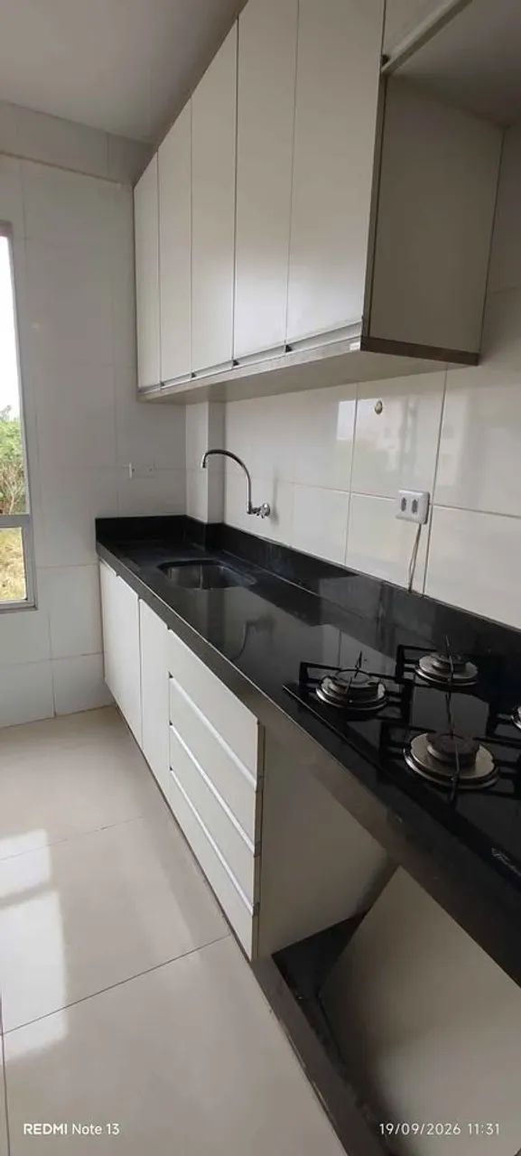 APARTAMENTO SEMI MOBILIADO À VENDA! - Foto 3